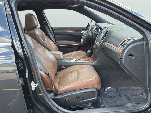 Used 2013 Chrysler 300 C w/ Light Group AWD/4WD image 13