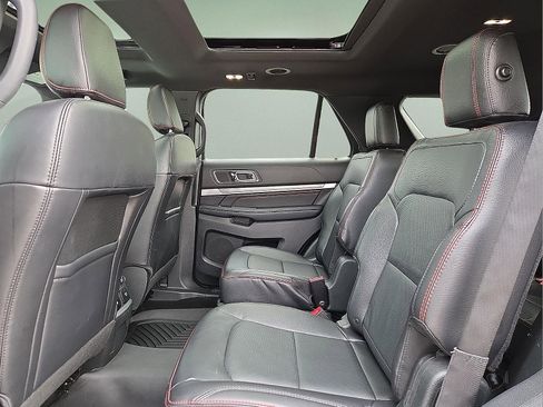Used 2019 Ford Explorer Sport w/ Equipment Group 401A AWD/4WD image 11