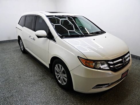 Used 2017 Honda Odyssey EX-L image 3