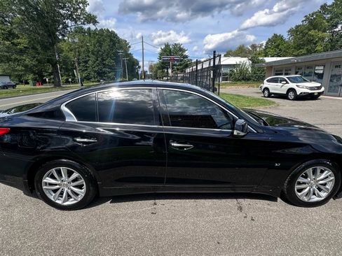 Used 2015 INFINITI Q50 Premium w/ Deluxe Touring Package image 4