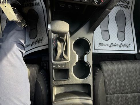 Used 2020 Kia Sportage LX image 23