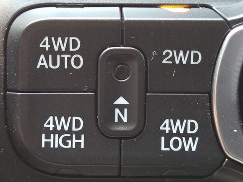 Used 2021 RAM 1500 Big Horn AWD/4WD image 26