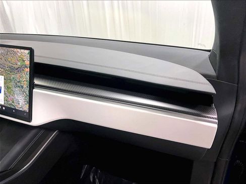 Used 2024 Tesla Model X Plaid image 28