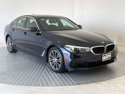 Used 2019 BMW 530e xDrive AWD/4WD image 7