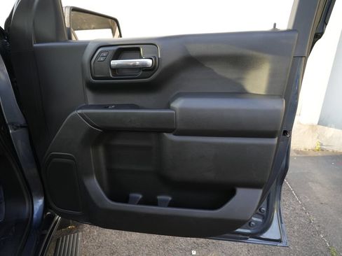 Used 2019 Chevrolet Silverado 1500 Custom Trail Boss w/ Custom Convenience Package AWD/4WD image 29