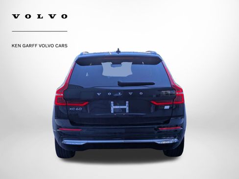 Used 2023 Volvo XC60 T8 Ultimate w/ Climate Package AWD/4WD image 4
