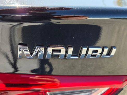 Used 2016 Chevrolet Malibu LT image 15