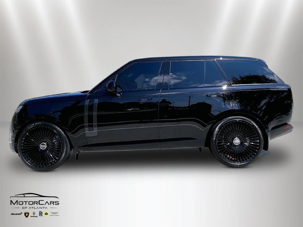 Used 2025 Land Rover Range Rover SE AWD/4WD image 5