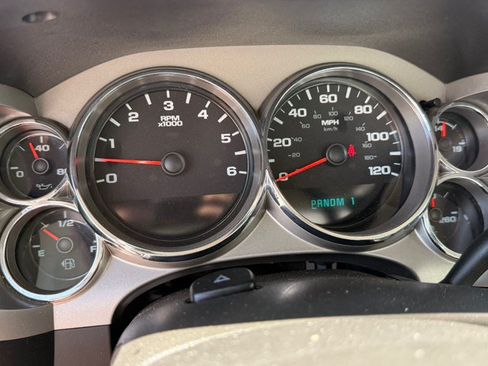 Used 2013 Chevrolet Silverado 3500 W/T RWD image 16