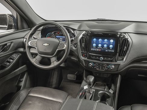 Used 2023 Chevrolet Traverse LT AWD/4WD image 29