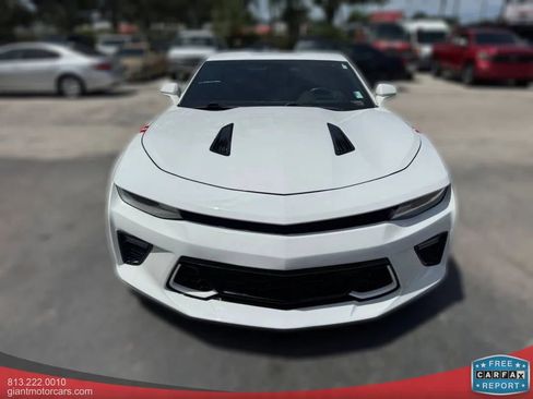 Used 2017 Chevrolet Camaro SS image 2