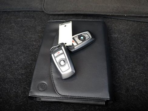 Used 2016 BMW 340i Sedan image 28