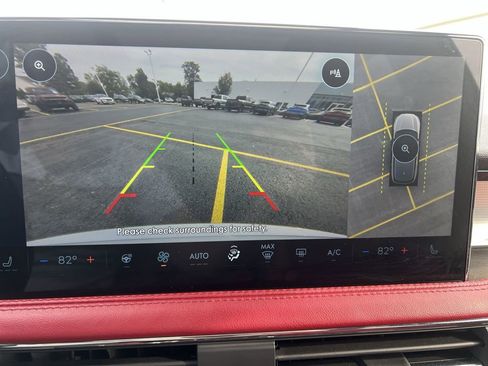 Used 2025 Lincoln Corsair Reserve w/ Rear Removable Package Tray FWD image 30