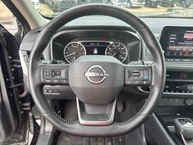 Used 2025 Nissan Rogue SV FWD image 15