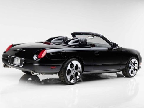 Used 2002 Ford Thunderbird Deluxe image 11