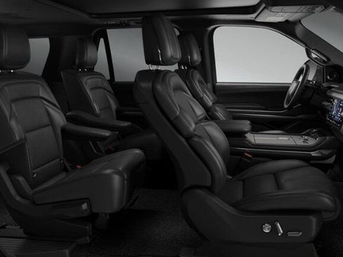 New 2026 Lincoln Navigator Reserve image 28