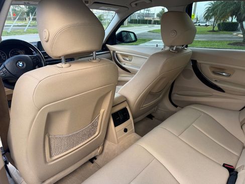 Used 2013 BMW 328i Sedan RWD image 18