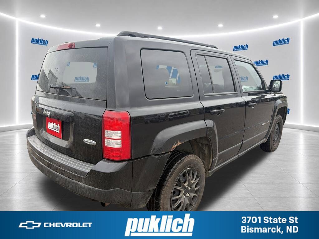 Used 2016 Jeep Patriot Sport w/ Power Value Group AWD/4WD image 5