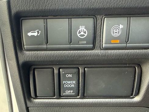 Used 2024 Nissan Armada SL image 28