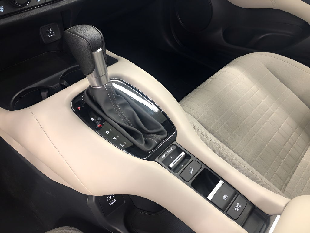 Used 2025 Honda HR-V LX image 20