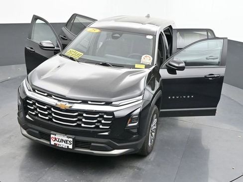 Used 2025 Chevrolet Equinox LT AWD/4WD image 59