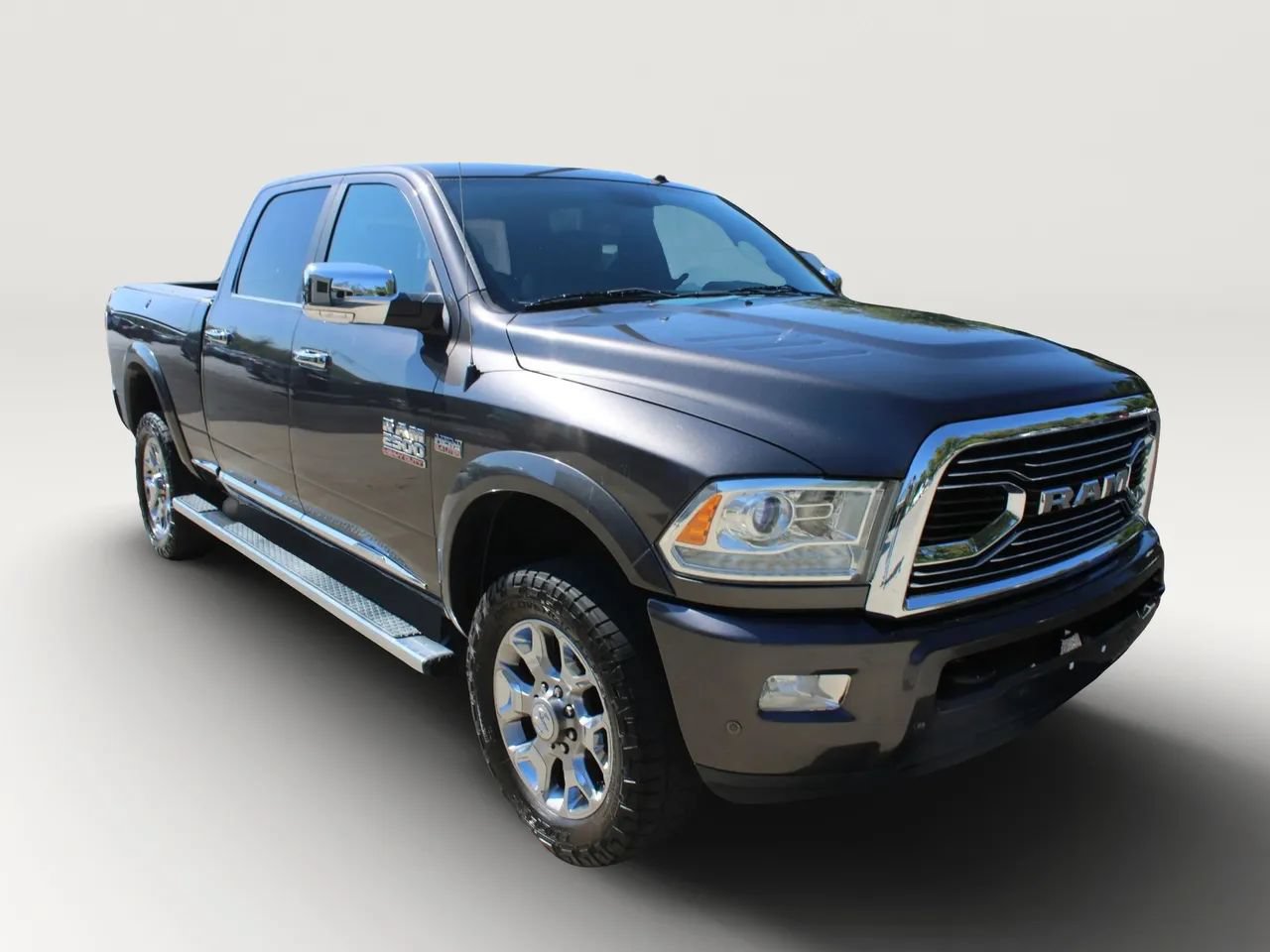 Used 2017 RAM 2500 Limited AWD/4WD image 13