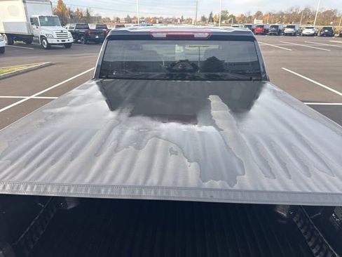 Used 2024 Chevrolet Silverado 1500 LT image 12