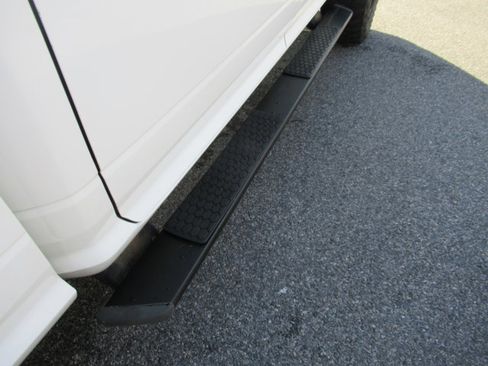 Used 2017 RAM 2500 SLT image 5