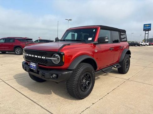 Used 2023 Ford Bronco Wildtrak AWD/4WD image 5