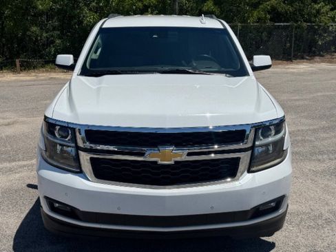 Used 2017 Chevrolet Tahoe LT w/ Luxury Package RWD image 5