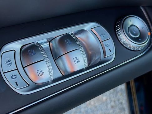 Used 2025 Genesis G90 3.5T image 23