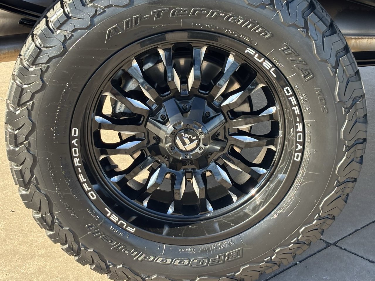 Used 2019 Ford F150 Lariat w/ Equipment Group 502A Luxury AWD/4WD image 7