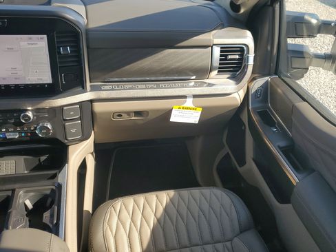 New 2026 Ford F450 Platinum w/ Platinum Plus Package image 14