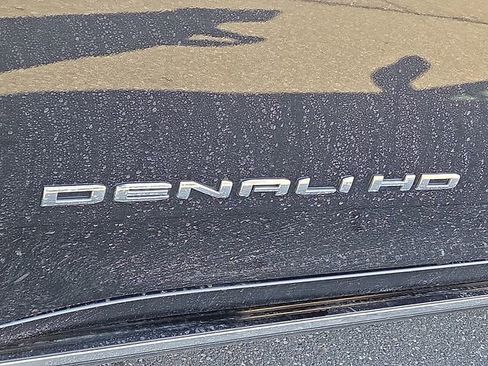 Used 2023 GMC Sierra 3500 Denali w/ Denali Black Diamond Edition image 32