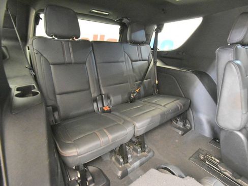 Used 2022 Chevrolet Tahoe RST w/ Luxury Package AWD/4WD image 22