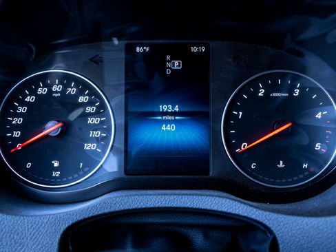 Used 2024 Mercedes-Benz Sprinter 3500 w/ Acoustic Package image 17