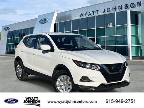 Used 2020 Nissan Rogue Sport S image 1