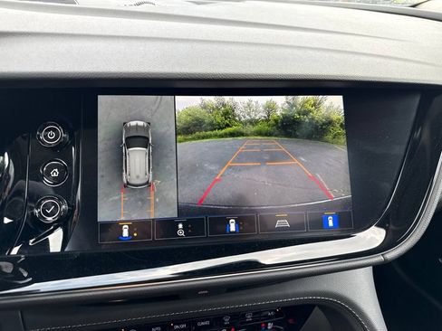 Used 2023 Buick Envision Avenir AWD/4WD image 15