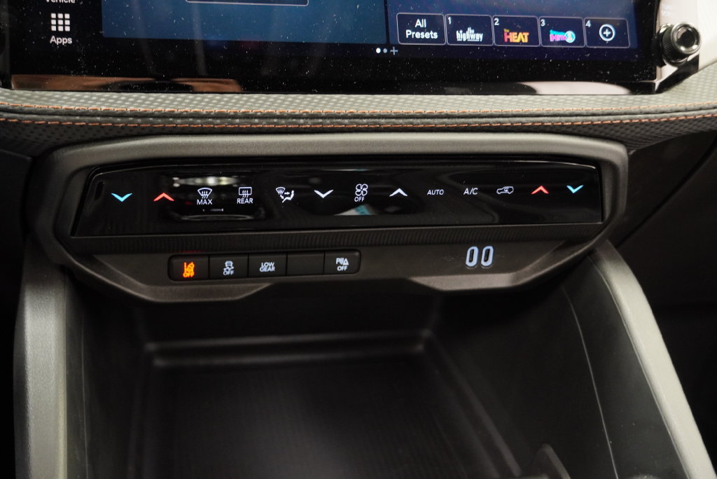 New 2026 Jeep Cherokee Limited AWD/4WD image 25