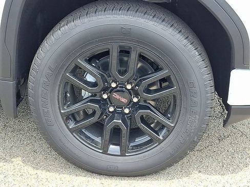 New 2026 GMC Sierra 1500 Elevation w/ Preferred Package AWD/4WD image 9