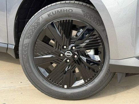 Used 2026 Nissan Murano SV image 2