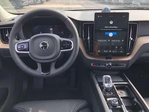 New 2026 Volvo XC60 T8 Ultra w/ Protection Package Premier AWD/4WD image 16