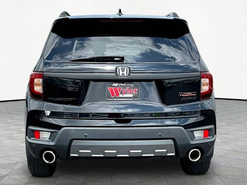 Used 2023 Honda Passport TrailSport image 5