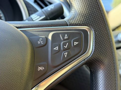 Used 2023 Chevrolet Malibu LT image 11