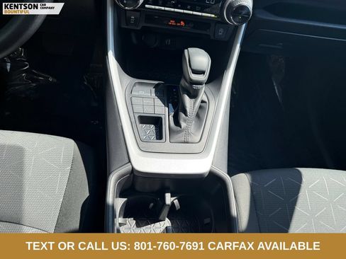 Used 2025 Toyota RAV4 XLE AWD/4WD image 22