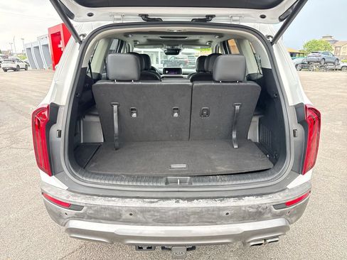 Used 2021 Kia Telluride EX w/ EX Premium Package AWD/4WD image 17