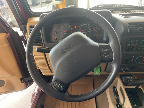 Used 2002 Jeep Wrangler Sahara image 23