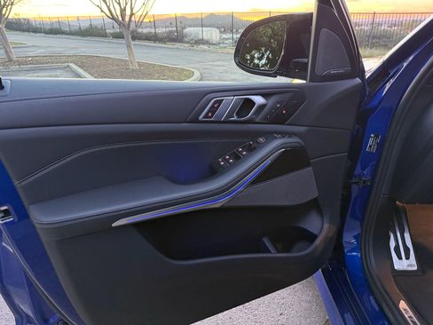 Used 2026 BMW X5 M60i image 25