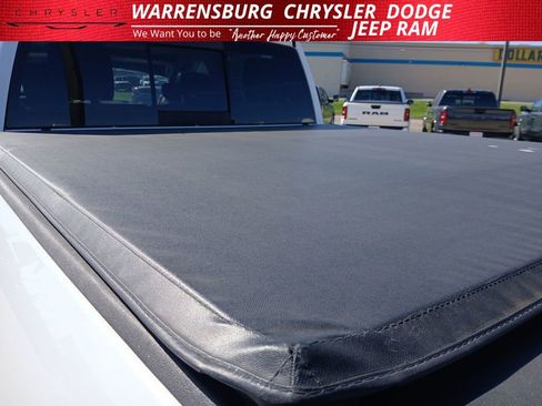 Used 2015 RAM 1500 Laramie w/ Convenience Group AWD/4WD image 10