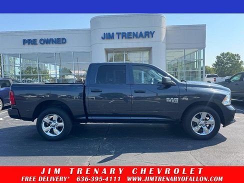 Used 2019 RAM 1500 Express w/ Express Value Package AWD/4WD image 1